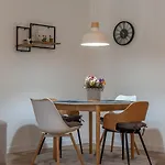 Benzon Apartment *